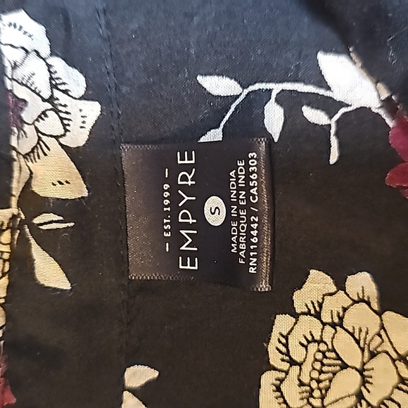 EMPYRE button down - Picture 2 of 5